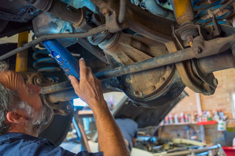 Workshop service bay